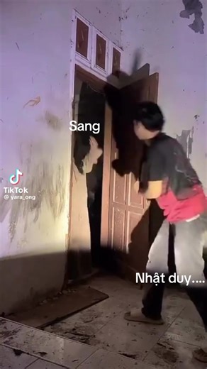 Video của Russia 🇷🇺 (@nguyengiaba02) với bản nhạc Originalton - Film maker