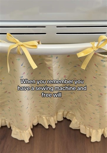 DIY Kitchen Curtain Sewing Project