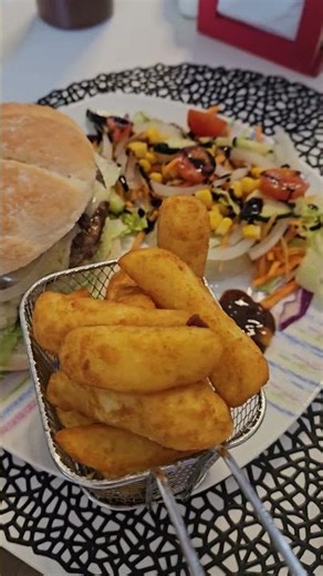 Off-Menu Double Aberdeen Angus Cheeseburger 🍔🔥 | Shaw’s Bar La Marina | No Spain No Gain