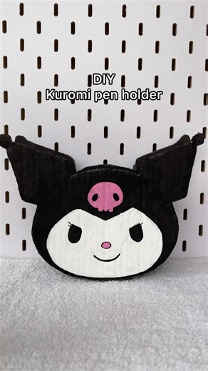 DIY kuromi CUTE pen holder 💀💜🎀 #diy #craft #homemade #kuromi #cute