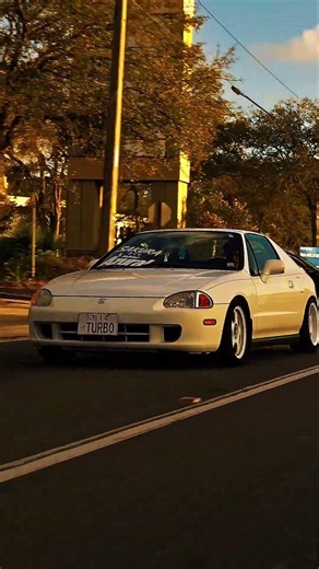 This Honda Del Sol paired with Vors SP1s brings back everything we love about classic Honda culture.