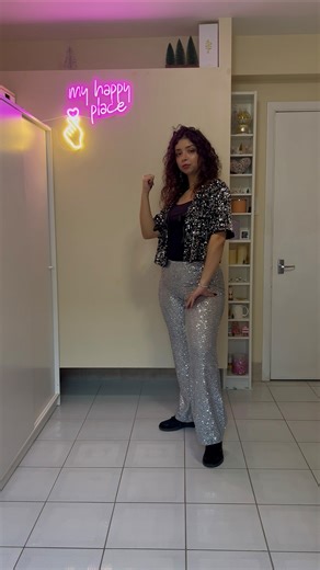 Mari Dances on Instagram: "Step back is truly an underrated song! Thank you for the recommendation 🩶 What dance should I do next? GOT the Beat Step Back Dance Cover Choreographers @kieltutin @reina_queenme @kylehanagami Debut Date January 3rd, 2022 Generation: 4th #gotthebeat #갓더비트 #stepback #gotthebeatstepback"