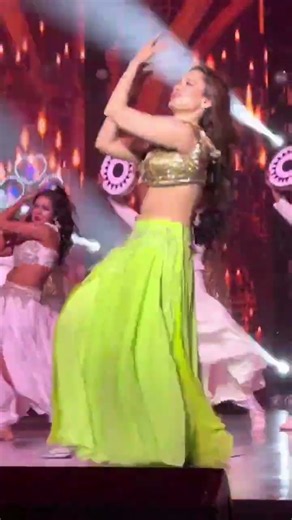 TAMANNA BHATIA LIVE DANCE PERFORMANCE WITH BHATIA BROTHERS