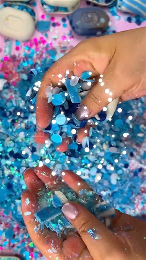 582K views · 11K reactions | 朗Soap Box | Gold and Silver | Do you like it? #asmrsounds #ASMR #sparkle #satisfying #glitternails #healingsoapasmr | Healing Soap ASMR | Facebook