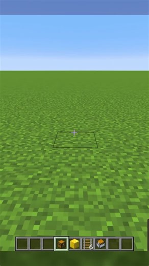 In this video, I’ll show you a simple and creative trick to make a compact double chest that fits into just one block! Not only does it look unique, but it’s also perfect for adding style to your compact house in #Minecraft. Want to bring some originality to your builds? This method is just what you need! Watch the video for all the steps, and check the comments for tips and commands! #Minecraft