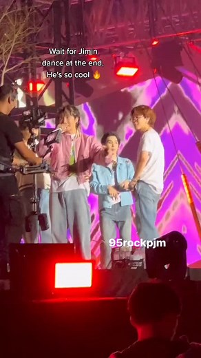 Stage King Jimin 👑🔥 #StageCommanderJimin #Busan #busanconcert #Jimin #WeLoveYouJimin