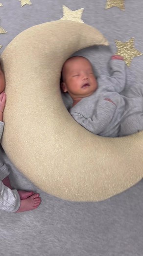 5K views · 36 reactions | Love my twin baby clients | Ana Brandt Baby | Facebook