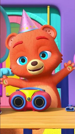 The ultimate Musical Chairs battle! 🪑CoComelon Nursery Rhymes & Games #shorts