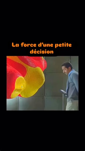 Parfois, il suffit d’une seule petite décision pour tout changer. Un simple “oui” ou “non” peut redéfinir une journée… une direction… ou carrément une vie entière. Parce que la vérité, c’est que la vie ne bascule pas toujours sur de grands événements, mais souvent sur ces micro-décisions qu’on prend sans s’en rendre compte : envoyer un message, dire “je me lance”, cliquer sur un lien, oser une fois. Ces petits choix peuvent semer le chaos… ou créer de la magie. Et souvent, la magie commence exac