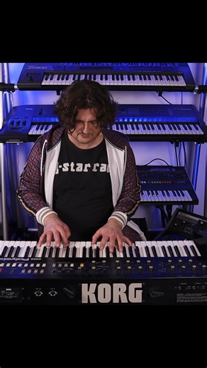 Some nice chords with my KORG Polysix analogsynthesizer using also a Smallstone phaser. Full video on my YT channel. #franzkreimerkeys #havefunwithkeyboards #analogsynthesizer @korgofficial Link in comments | Franz Kreimer Keys