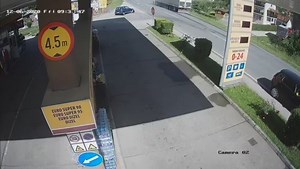 88K views · 275 reactions | Snimak saobraćajne nesreće❗️ Pravac Teslić-Jelah❗️ | ZOS Radio | Facebook