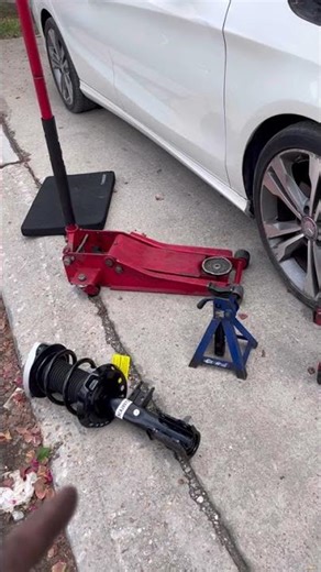 2015 Mercedes CLA 250 Front Strut Replacement #mercedes #diy #mechanic #failure #benz