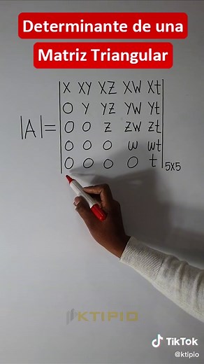 Determinante de una Matriz Triangular 5x5 en Álgebra