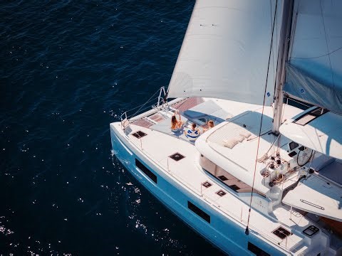 Walkthrough: Lagoon 46 ICONIC | Cannes Yachting Festival 2025