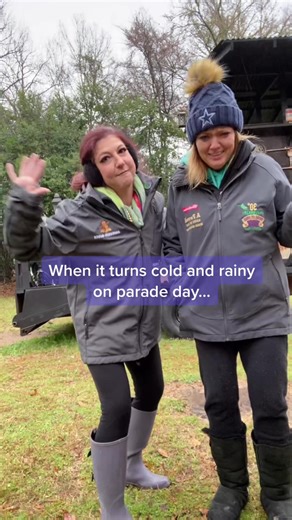 Mardi Gras weather is soooo unpredictable! 😢💜💚💛 @amandapowell29 #mardigras #mardigras2022 #rainonmyparade #morhernatureiscruel