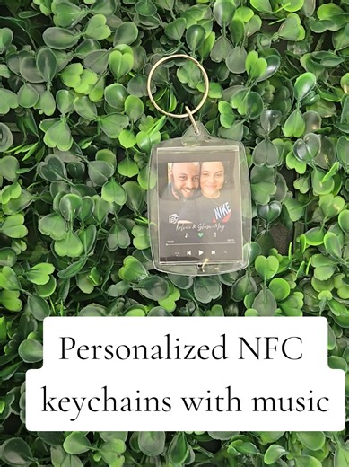 Perfect for Valentine's Day! Personalized music player keychains with NFC tag that plays romantic music ❤️ #elimaycreations #smallbusiness #nfckeychain #valentinesday #personalizedgifts