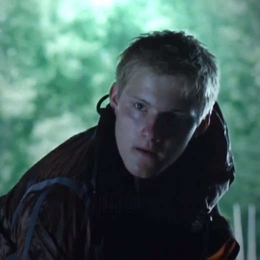 Cato's Struggle in the Arena - The Seeker The Dark Is Rising Movie