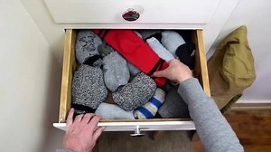 18K views · 98 reactions | Make de-icing your windshield 50% less frustrating. Cover your windshield wipers with old socks to prevent icy buildup on them. #SmartHack | Farmers Insurance | Facebook