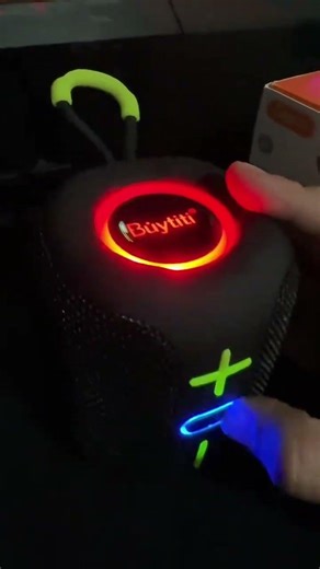 Bocina Bluetooth Portátil con luz led #bocina #bocinabluetooth #bocinaportatil #tiktokshop