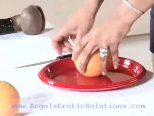 ANGEL_TEACHING_HER_GRAPEFRUIT_TECHNIQUE