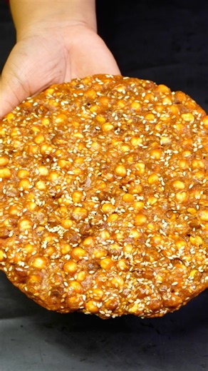 Crispy Gur Chana Chikki in 5 Minutes! 🍯 #Cooking #spicyaahar