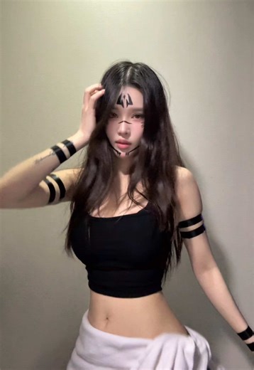 Megumi's Cosplay Mystery: Jujutsu Kaisen Insights