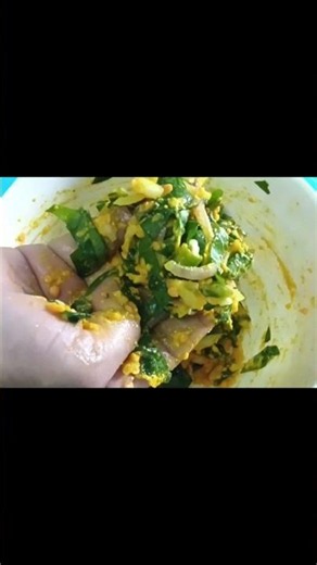 Crispy Malabar Spinach Fritters || Pui patar pakura || #shortsfeed #recipe