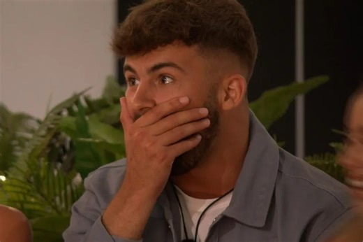 Love Island couple sneak off to the Hideaway TONIGHT - as star STEALS bombshell