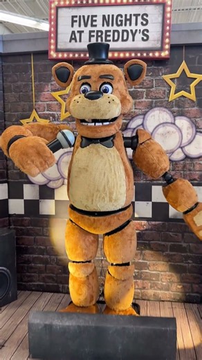 Freddy Fazbear Is Finally at Spirit Halloween! #animatronics #spirithalloween2026 #fnaf