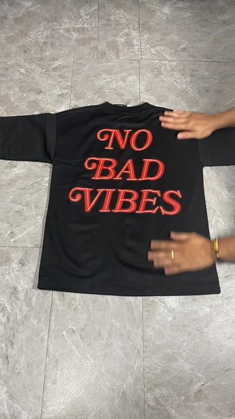 NO BAD VIBES RED GLOW FONT. Available in tiktokshop #greatvibesclothing #greatvibes #localclothingbrandph #nobadvibes #bermonths
