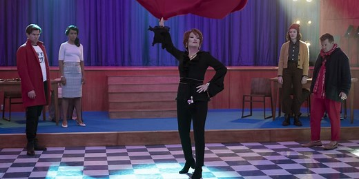 VIDEO: Meryl Streep Raps in 'Wear Your Crown' From THE PROM