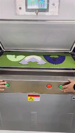 Vacuum hot and cool embossing machine for football shoe upper basketball shoe upper sport shoeupper#shoeuppermachine #shoemakingmachinery #shoeequipment