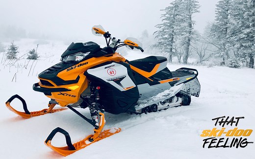 驾驶 Ski-Doo 雪地摩托是种怎样的体验？