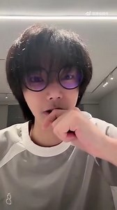 4.7K views · 469 reactions | 华晨宇直播全程Cut 被perper抢镜的花花 +...