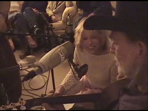 Pretty Paper - Carly Simon & Willie Nelson