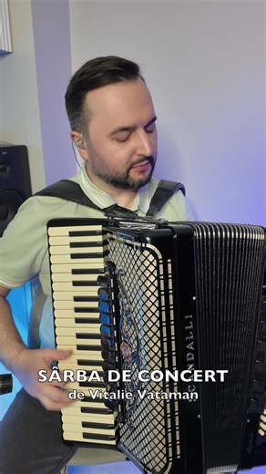 🎶 „SÂRBA DE CONCERT” – compoziție originală de Vitalie Vataman 🎶 Sper să vă placă această melodie compusă de mine și să o apreciați printr-un comentariu sau o distribuire. În curând voi lansa un tutorial video complet, explicat pas cu pas, pentru ca fiecare să o poată învăța clar și corect. 👉 Te poți abona aici și poți studia comod de acasă: 🔗 https://vitalievataman.com/product/abonament-curs-27-tutoriale/❗️(LINK IN BIO)❗️ 🎹 Vrei să înveți acordeonul de acasă? Contactează-mă direct pe Whats