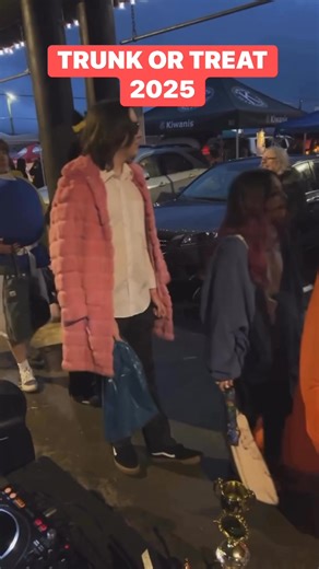 1.3K views · 41 reactions | Trunk or treat 2025 did not disappoint!! | Hood Canal Market Fresh | Facebook