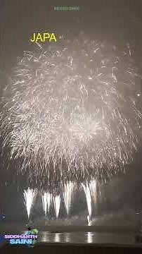 Düsseldorf’s Night Sky turned into a Work of Art 🎨🎆