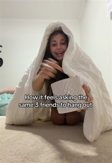 How It Feels to Ask Friends to Hang Out