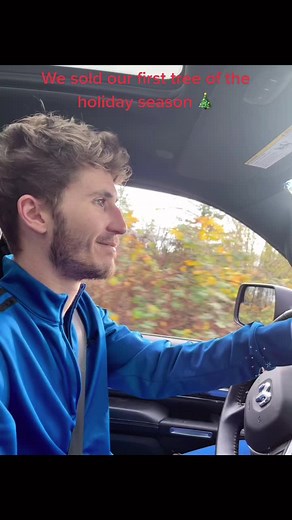 @grgisthewerd and I sold our first #christmastree of the #holidayseason 🎄#gayfarmer #christmas #hohoho #oregon #portland #holiday #holidayvibes #xmas