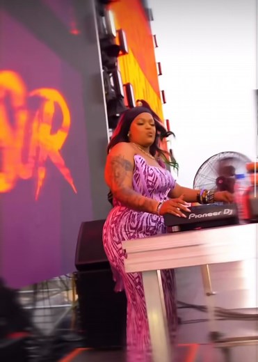 Hash-tag Coolest Hangouts ♨️ Thurdays to Sunday Nites GR⭕️⭕️VE None STOP ⁉️ | Viral Magazine Dot.com