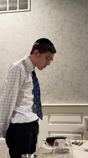 Jewish Motivation | Meaningful Minute on Instagram: "Meet 16 year old Flynn Goldstein. Flynn comes from a Reform Jewish family but at the age of 12 he decided he wanted to be Orthodox. In this video you see the scene which is common in the Goldstien home.. Flynn saying kiddush and making a Friday night meal with his father Doug joining in to support him."