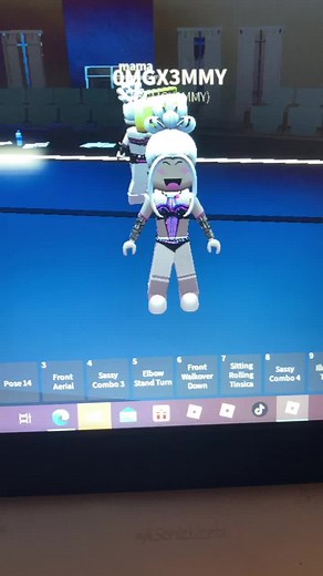 How to turn shift lock on and off! ( only on computer)! || #fyp #siaaldc #fypシ #oraaldcdancemomsroblox