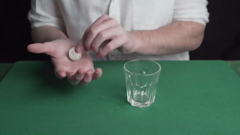 5 Easy Visual Magic Tricks