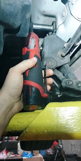 Efficient Mechanic Tools for Quick Automotive Repairs