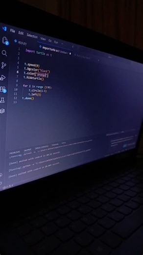 Machgorithm on Instagram: "Spiral Graphic in Python 🫩 (Follow if you haven't yet ☝️) . . #python #pythoncode #pythonsketch #programmingtips #codingbootcamp #programmimg #techhub #electronics #nowiknow #instalike #instadaily #fyp #toptrends"
