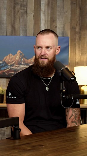 Most solar companies split the process between sales teams and outsourced installers — and the customer ends up caught in the middle. At Synergy Electric, everything is done in-house. 👊🏼 From the first conversation to installation to long-term maintenance, it’s our team, our electricians, and our technicians every step of the way. Born and raised right here, we take pride in delivering systems that are done right — the first time. | Synergy Electric Solutions