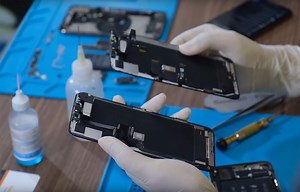 iPhone 11 Pro Max Teardown Reveals New Sensor Module, Single L-Shaped Battery, Small Logic Board & More