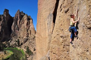 9 of the best outdoor adventures in Bend, Oregon: from bungee jumps to white water rafting