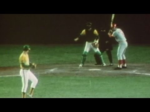 1972 WS Gm3: Fingers fakes free pass, fans Bench